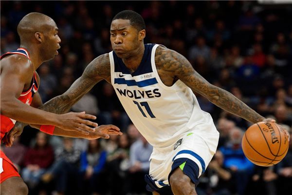 其中包括多 其中包括多