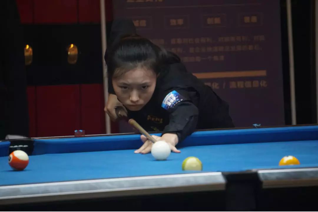 并且吸引更 并且吸引更