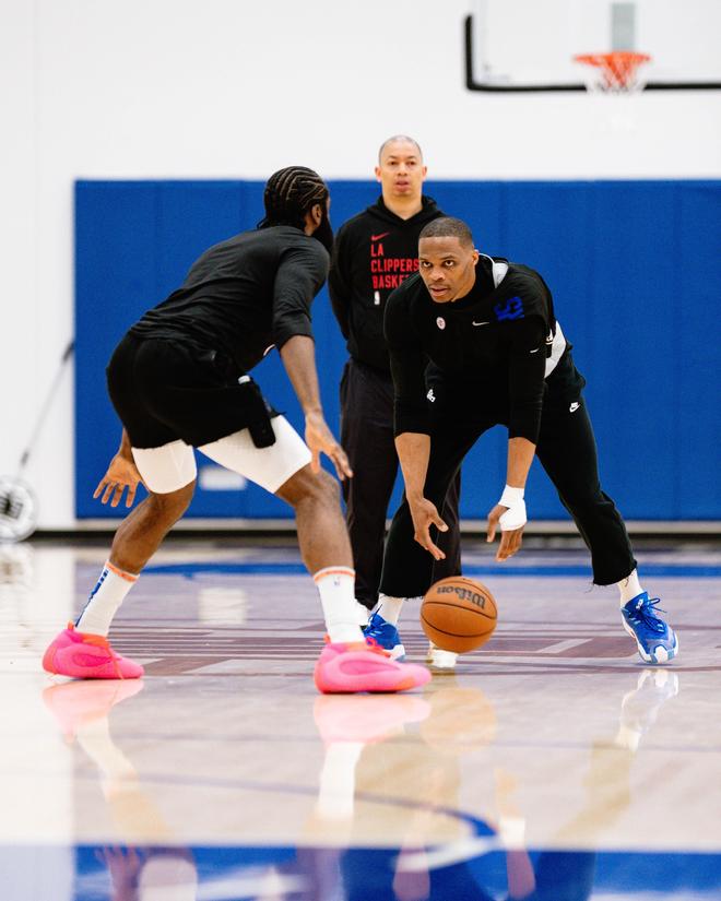 续施压与转 续施压与转